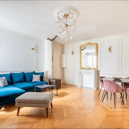 Beautiful Eiffel Tower 2 Bdr アパート *