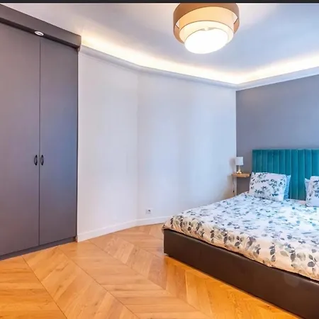 Beautiful Eiffel Tower 2 Bdr アパート パリ